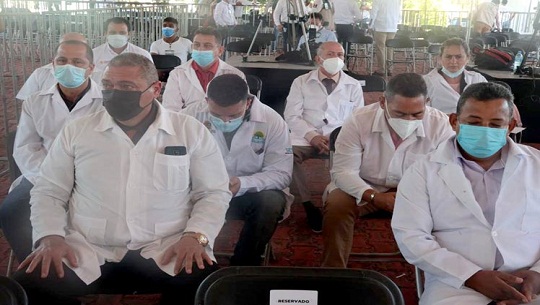 Médicos cubanos trabajarán en 15 estados de México