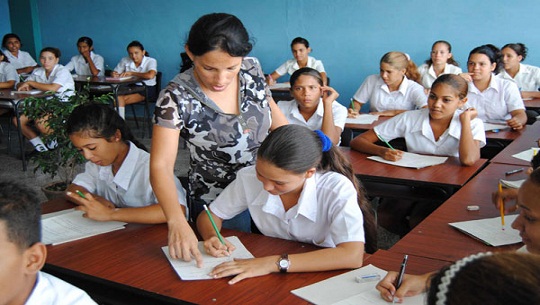 Pedagogos cienfuegueros rumbo a su VI Congreso