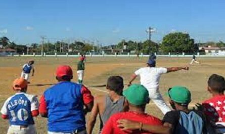 Acometen en Cienfuegos reparaciones deportivas en saludo al 5 de Septiembre