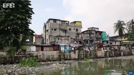 🎧 La pobreza en Filipinas alcanzó en 2021 a más del 18 por ciento de la población