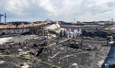 Evalúan daños y buscan desaparecidos tras incendio en Matanzas