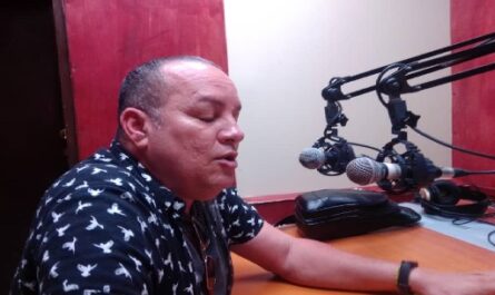 Osmay Calzadilla, conocido animador de espectáculos musicales en Cienfuegos