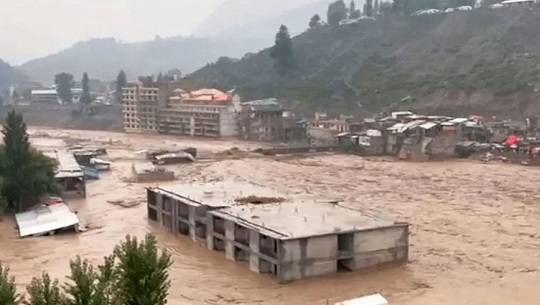 Pakistán calcula en 10.000 millones de dólares los daños por las inundaciones