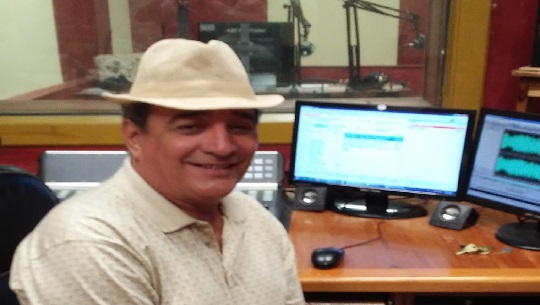 Radiocubana100 Paco Reyes, experiencias y vivencias de casi cuatro décadas en la radio