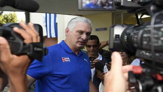 Presidente de Cuba vota en referendo de Código de las Familias