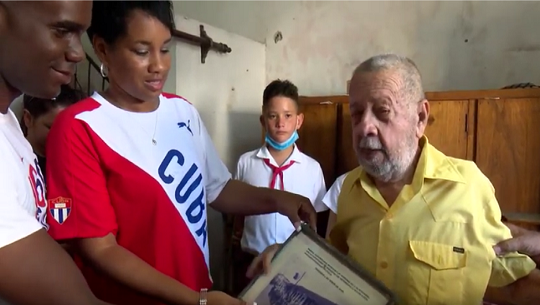 📹 Dialogan con combatientes de la gesta del 5 de septiembre de 1957 en Cienfuegos