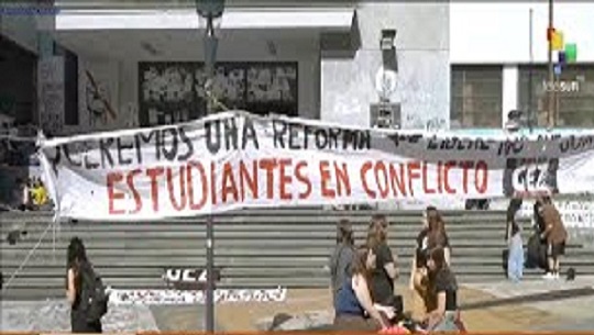 🎧 Comunidad educativa uruguaya rechaza recortes en la enseñanza