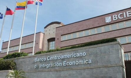 Financiará Banco Centroamericano Proyecto Biofarmacéutico de Cuba