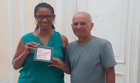 Reconocen a radialistas cienfuegueros por centenario de la Radio Cubana