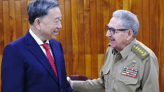 Recibió Raúl al ministro de Seguridad Pública de Vietnam