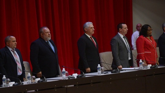 Miguel Diaz-Canel presides over health congress opening session