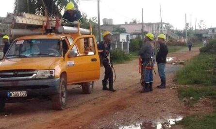 Restablecer la electricidad a los pinareños también es nuestra tarea