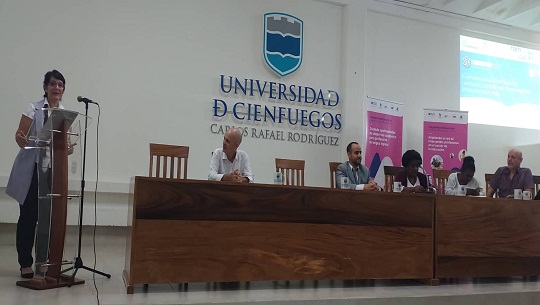 Encabeza Consejo Británico en Cuba encuentro con profesores de Inglés de Cienfuegos
