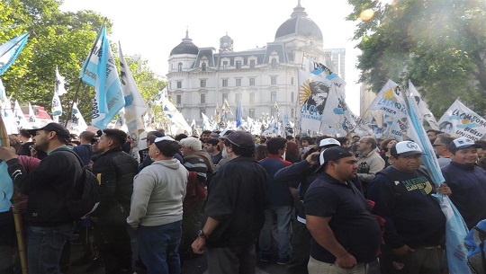 Argentinos abogaron por la unidad y la soberanía