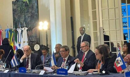 Cuba condenó agresiones de EEUU en reunión de Celac