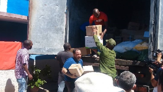 Entregan donaciones a damnificados de Ian en Pinar del Río