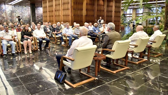 Recibe Díaz-Canel a presidentes y secretarios generales de Partidos Comunistas y Obreros