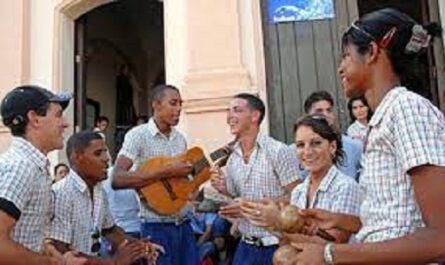 Jóvenes Instructores de arte