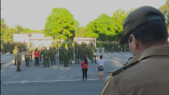 📹 Regresan a Cienfuegos soldados FAR que contribuyeron a recuperación en Pinar del Río