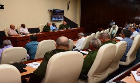 Cuba: Ante los problemas, que la vocación de servicio sea quien lidere y obre soluciones
