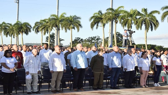 Homenaje al Che en Santa Clara: Una luz 55 años después