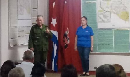 El General de División Ramón Pardo Guerra, Jefe del Estado Mayor Nacional de la Defensa Civil, encabeza la visita de control que inició en Cienfuegos, este lunes, con extensión de tres días para evaluar el cumplimiento de todas las medidas diseñadas para riesgos ante posibles desastres tanto naturales como tecnológicos o sanitarios.