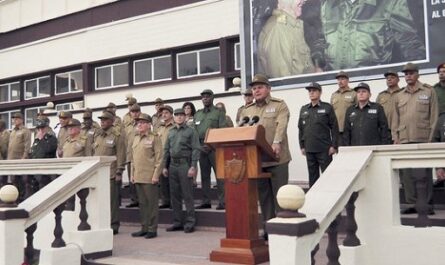 El General de Ejército Raúl Castro Ruz, líder de la Revolución cubana, presidió hoy el acto político y ceremonia militar en ocasión del aniversario 60 de la fundación de la Contrainteligencia Militar, constituida el 7 de noviembre de 1962, informó la Presidencia.