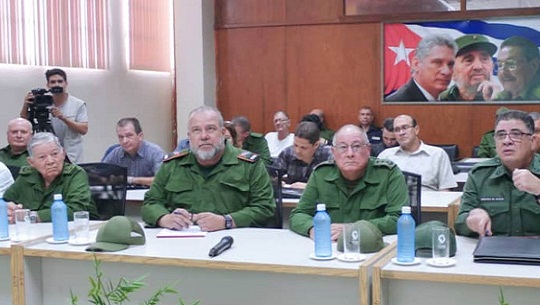 Primer ministro de Cuba examinó estado de sistema eléctrico nacional