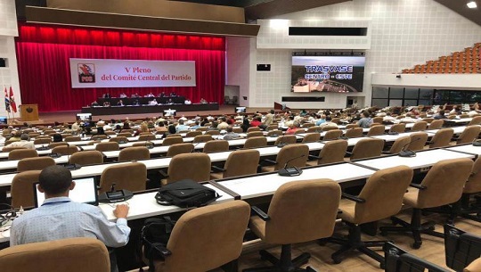 Comienza segunda jornada del V Pleno del Comité Central del PCC