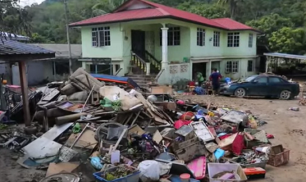 Al menos cinco muertos y 70.000 desplazados por inundaciones en Malasia