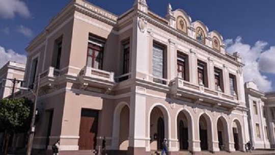 Destacan programación cultural de Teatro Terry en Cienfuegos