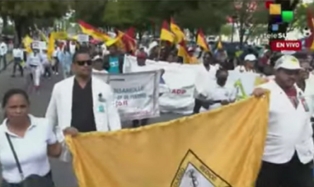 En República Dominicana se realizó la Marcha Nacional por una nueva ley de seguridad social