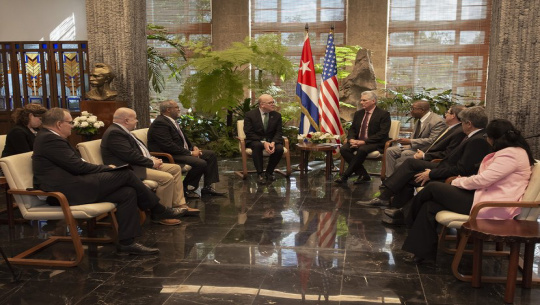 Recibe Presidente cubano a congresistas estadounidenses 