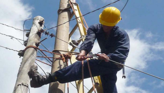 Dan a conocer en Cienfuegos convocatoria de la jornada por el día del Trabajador Eléctrico 