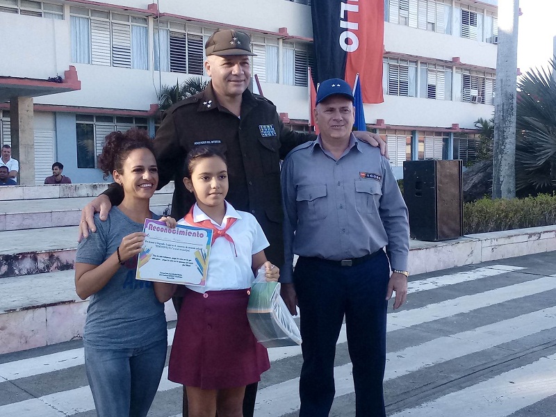 Amalia Borges Cabrera, de la escuela Juan Gilberto Sotero Rodríguez, ganó segundo lugar en el concurso El Minint y yo.