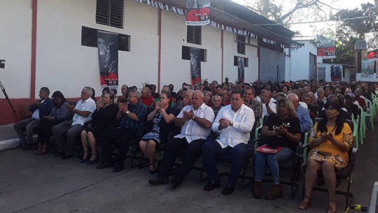 Celebrado en Cienfuegos acto nacional por el Día del Trabajador de la Industria Alimentaria