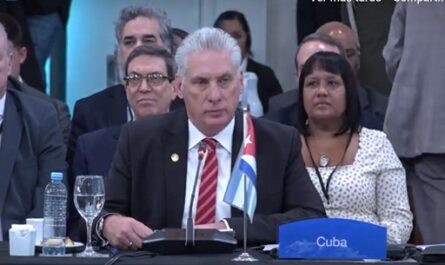 Presidente cubano denuncia en Cumbre de Celac injerencia de EEUU