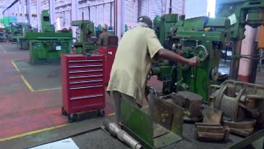 📹 Garantiza Empresa Oleohidráulica piezas para la zafra en Cienfuegos