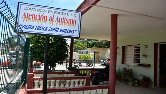 Proyecta Escuela de Autismo montaje de un aula de preparación laboral