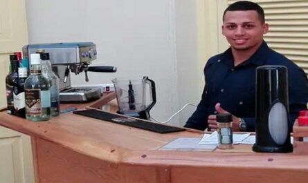 Aportar una gastronomía variada, meta de un joven en Cienfuegos