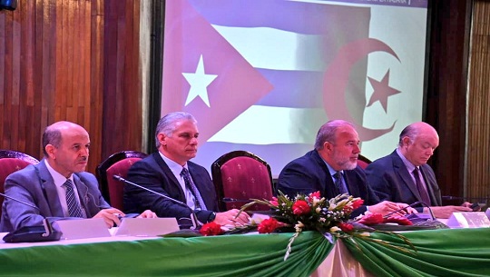 Presidente de Cuba encabeza foro empresarial con Argelia