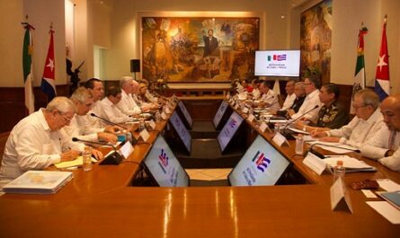 México y Cuba reafirman lazos de amistad en visita de Díaz-Canel