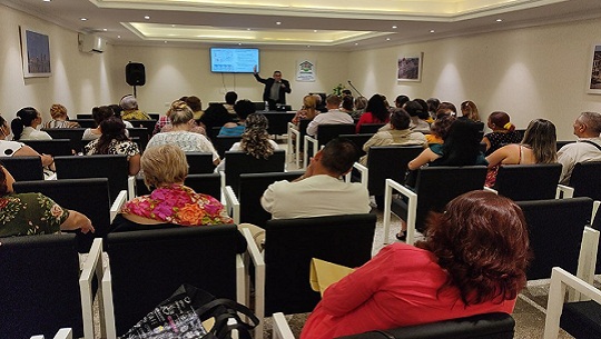 Sesiona en Cienfuegos Taller de Enfermedades Raras Pediátricas