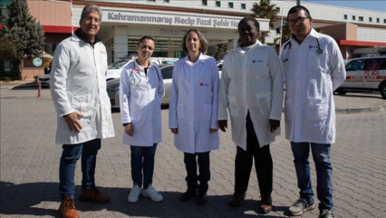 Destacan medios de prensa turcos labor de médicos cubanos de brigada Henry Reeve