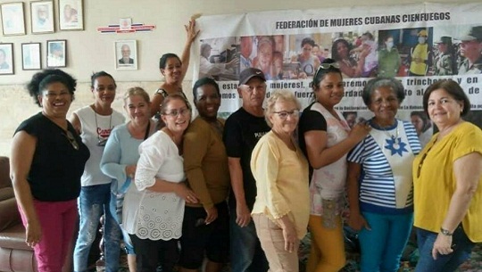 Agradecen periodistas cienfuegueras enseñanzas de mujeres creadoras del territorio