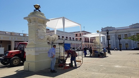 En fase final restauración de los leones del parque Martí en Cienfuegos