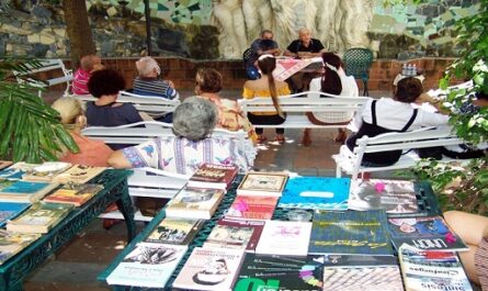 Inmersa Cienfuegos en Jornada del Libro. (Foto de Efraín Cedeño)