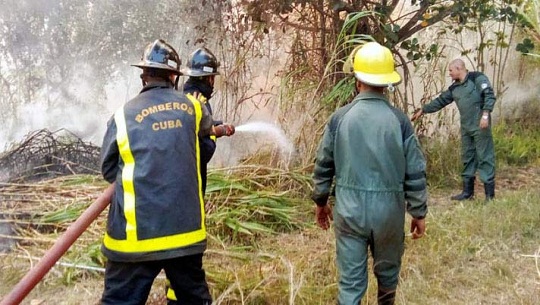 Incendio en oriente de Cuba afecta miles de hectáreas de bosques