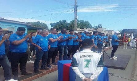 Abanderan a Equipo de Béisbol de Cienfuegos que participará en 62 Serie Nacional