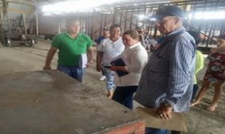 Visita Secretariado del Comité Central del Partido objetivos sociales y económicos en Cruces